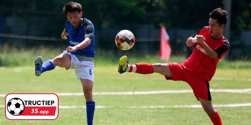 Hiểu về bóng đá phủi là gì