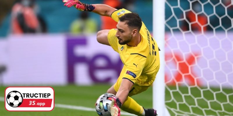 Trước khi đá bóng nên ăn gì để đạt phong độ