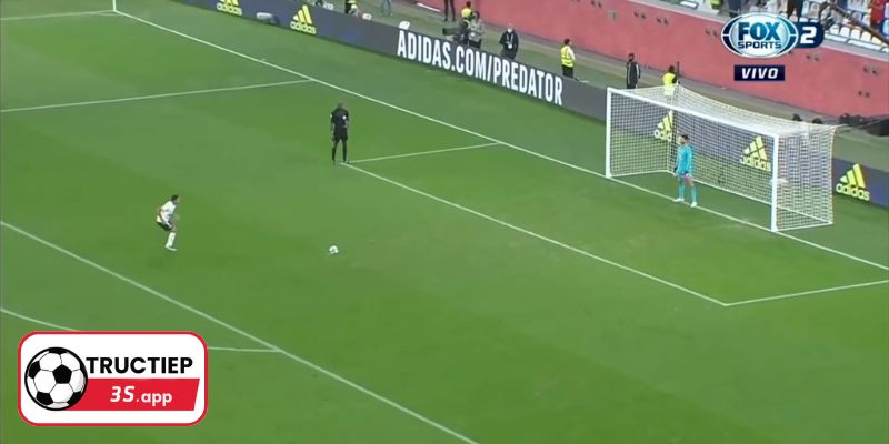 Trước khi đá bóng nên ăn gì